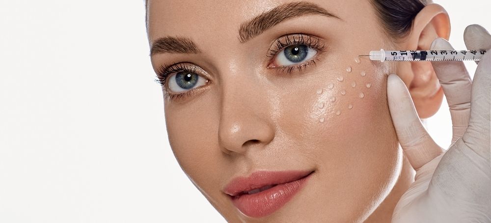 Гиалуроновая кислота: что это такое и как она работает в косметологии