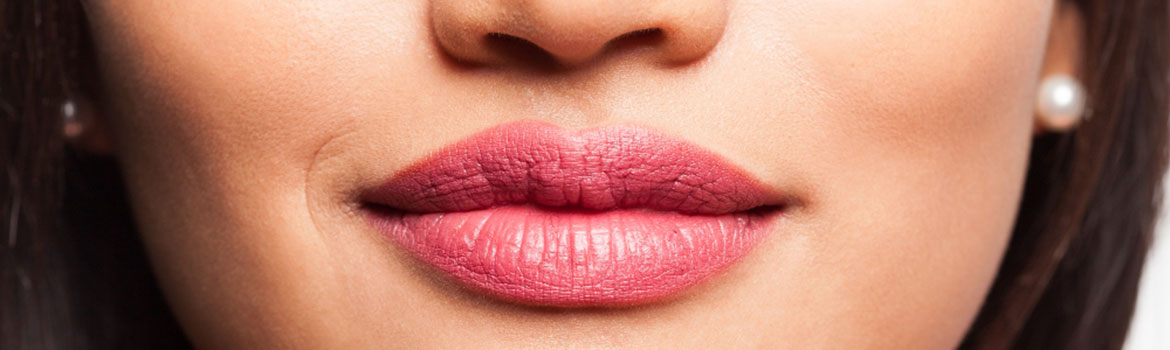 Почему шелушатся губы после увеличения? Все об уходе и полезные советы от косметологов для вашего комфорта